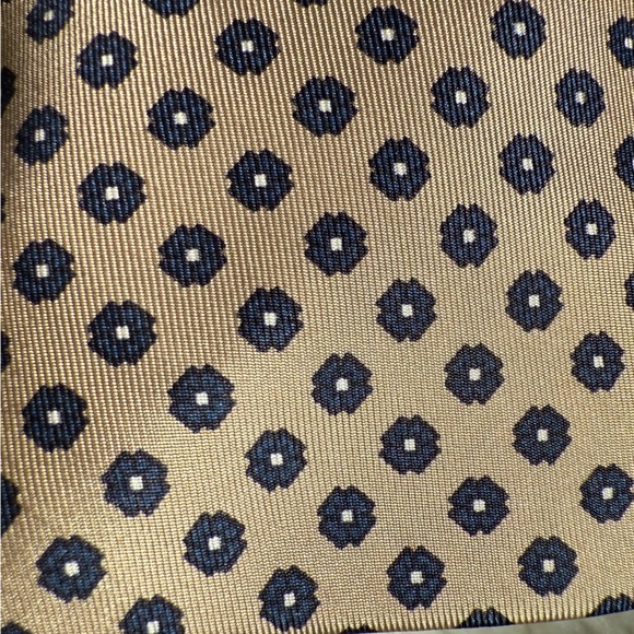 401. Nordstrom Hand Made All Silk Neck Tie - Picture 3 of 9